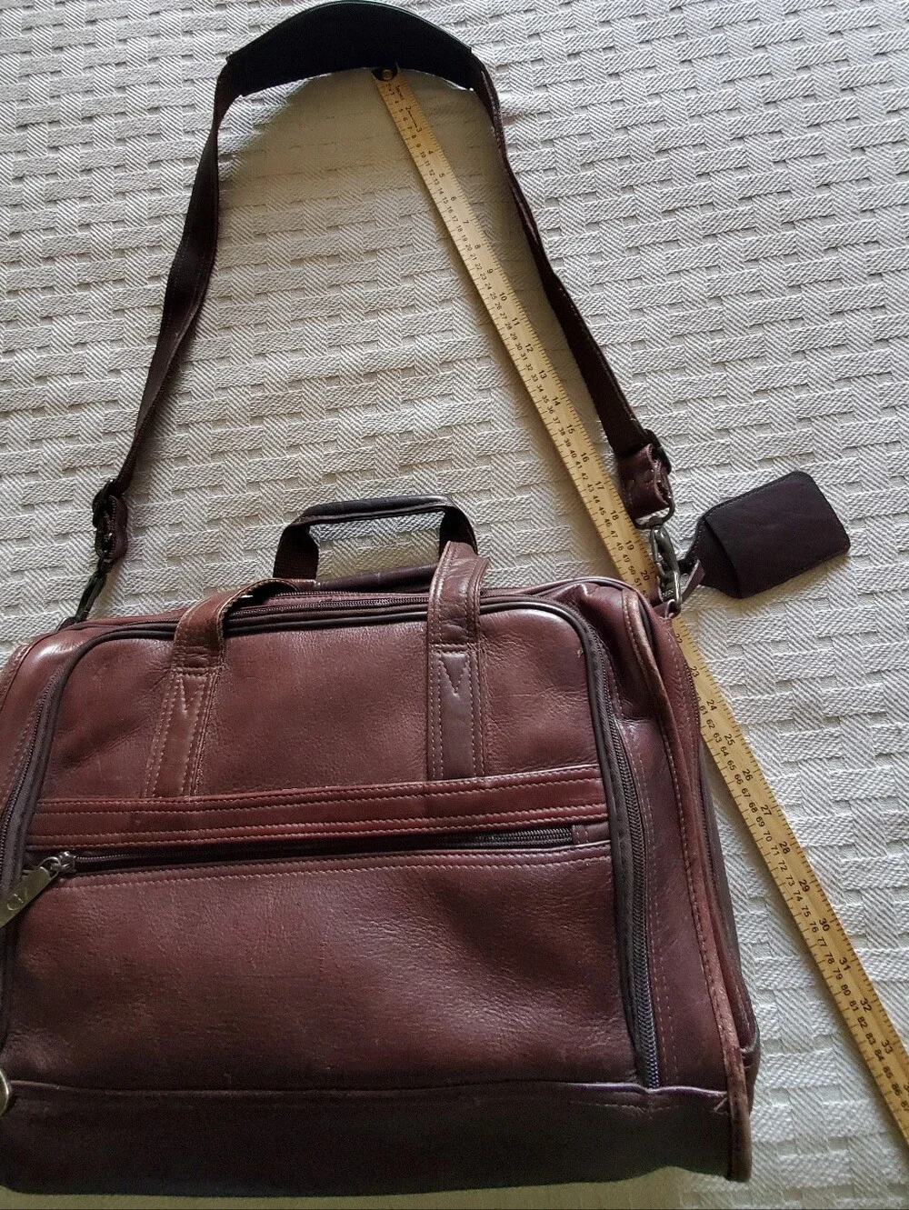 Avenues America Genuine Leather Multi-Pocket Messenger Bag Briefcase Vintage